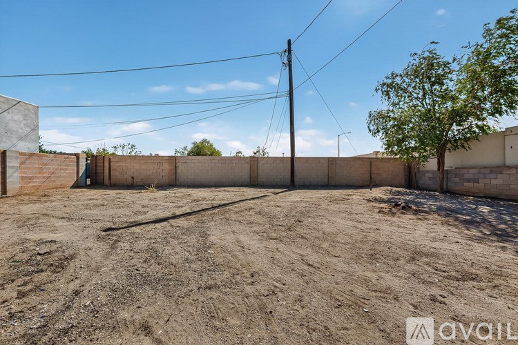 Source URL: https://prod-avail.s3.amazonaws.com/public_images/41504628/listing/1000026199.jpg