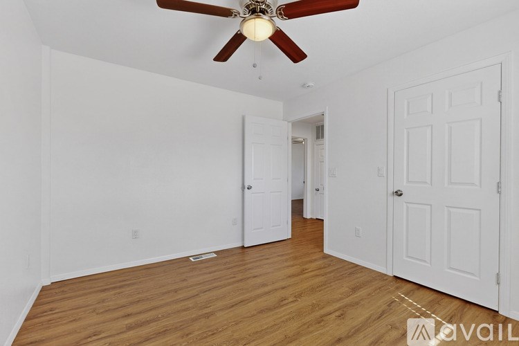 Source URL: https://prod-avail.s3.amazonaws.com/public_images/41504612/listing/1000026184.jpg