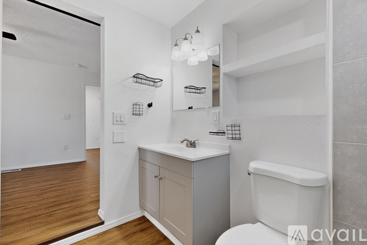 Source URL: https://prod-avail.s3.amazonaws.com/public_images/41504611/listing/1000026182.jpg