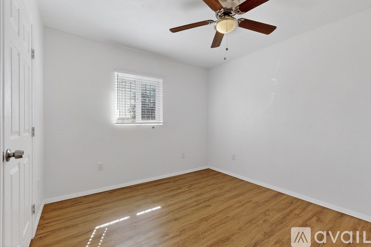 Source URL: https://prod-avail.s3.amazonaws.com/public_images/41504650/listing/1000026160.jpg