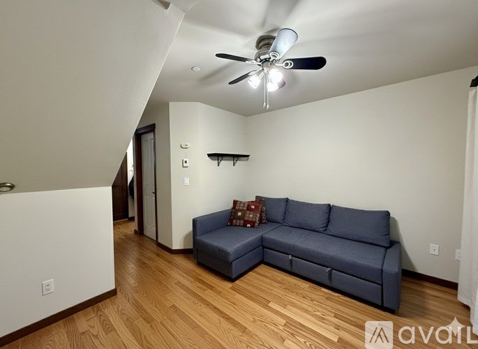 Source URL: https://prod-avail.s3.amazonaws.com/public_images/41504513/listing/First_Floor_Den_Family_Room.jpeg