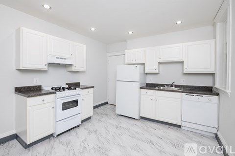 Source URL: https://prod-avail.s3.amazonaws.com/public_images/41504479/listing/landlord_unit_photo_67925544_1.jpg