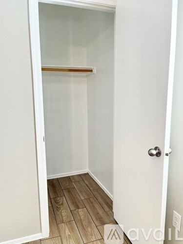 Source URL: https://prod-avail.s3.amazonaws.com/public_images/41504472/listing/IMG_2028.jpg