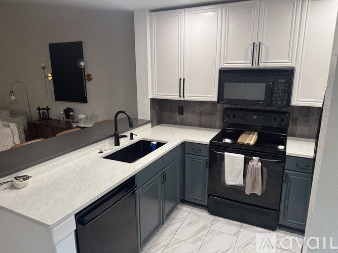 Source URL: https://prod-avail.s3.amazonaws.com/public_images/41504157/listing/IMG_3334.jpeg