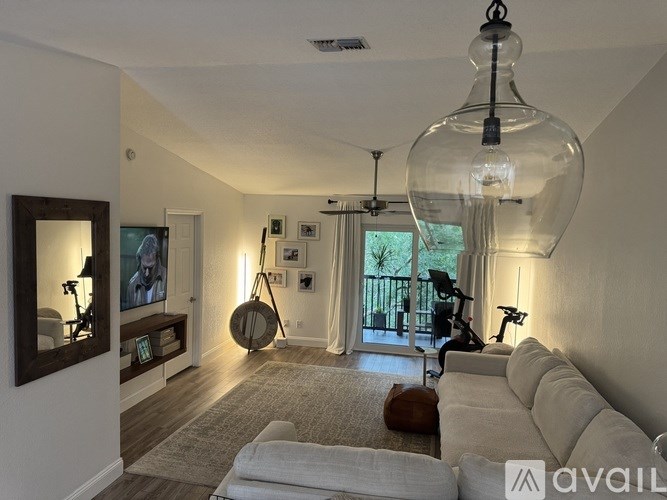 Source URL: https://prod-avail.s3.amazonaws.com/public_images/41504158/listing/IMG_3342.jpeg