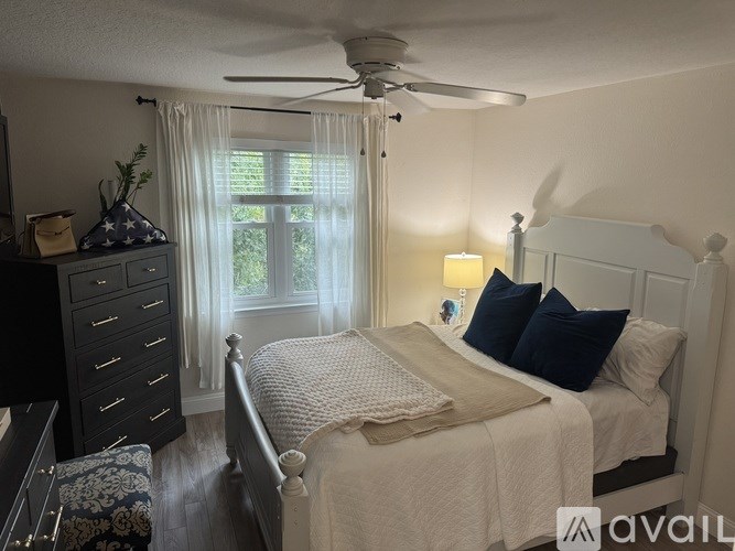 Source URL: https://prod-avail.s3.amazonaws.com/public_images/41504162/listing/IMG_3336.jpeg