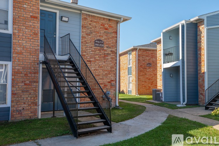 Source URL: https://prod-avail.s3.amazonaws.com/public_images/41503638/listing/0O7A9935.jpg