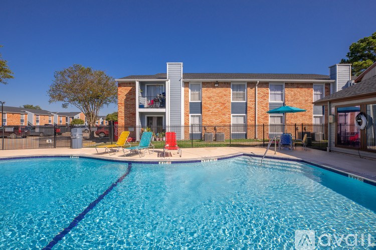 Source URL: https://prod-avail.s3.amazonaws.com/public_images/41503648/listing/0O7A9948.jpg