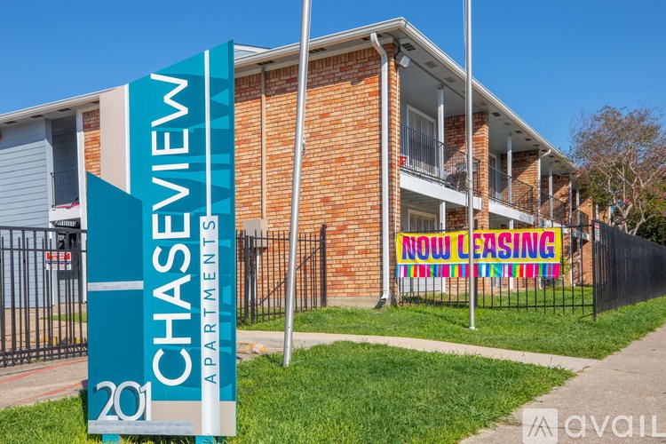 Source URL: https://prod-avail.s3.amazonaws.com/public_images/41503644/listing/0O7A9917.jpg