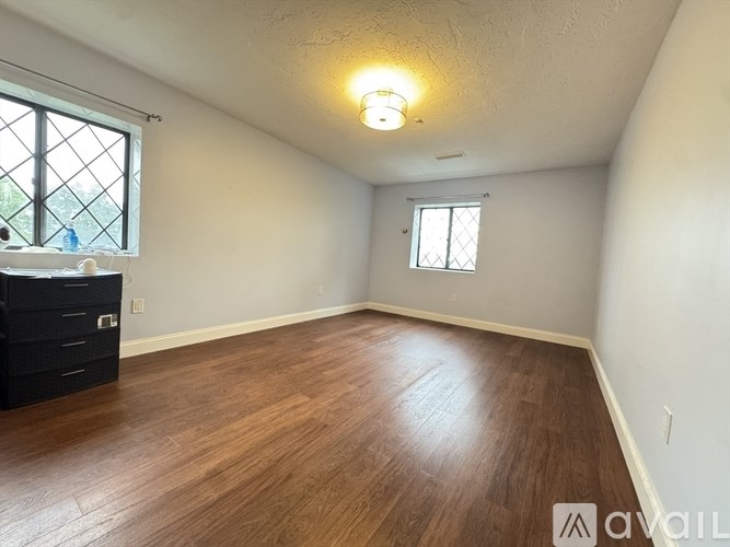 Source URL: https://prod-avail.s3.amazonaws.com/public_images/41503467/listing/58_South_St.__309_Quincy_Unit_Photo_7.jpeg