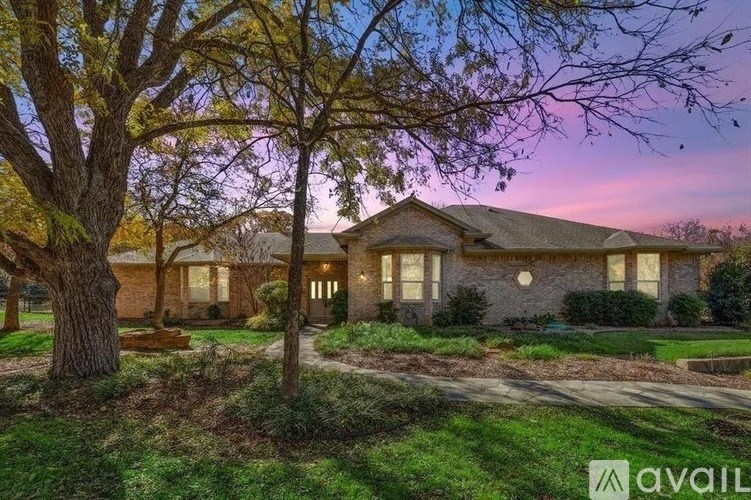 Source URL: https://prod-avail.s3.amazonaws.com/public_images/41503522/listing/27.jpg