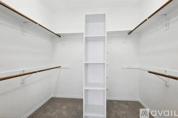 Source URL: https://prod-avail.s3.amazonaws.com/public_images/41503508/listing/15.jpg