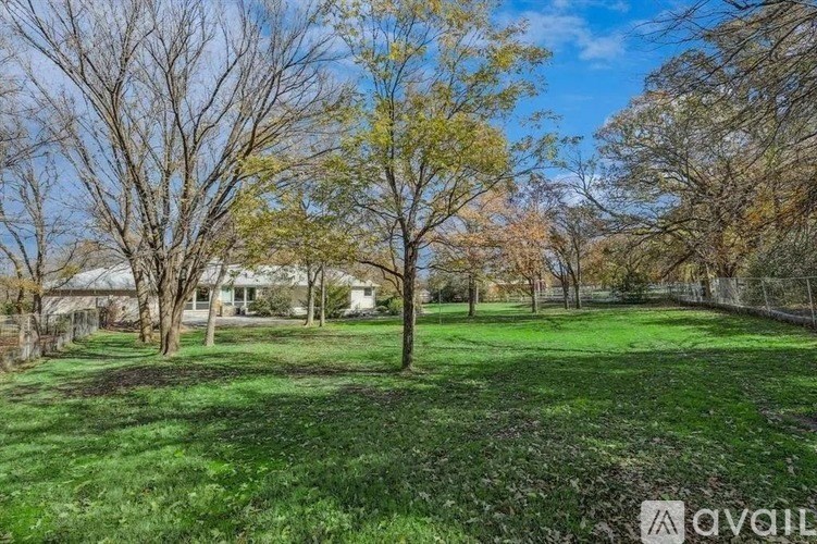 Source URL: https://prod-avail.s3.amazonaws.com/public_images/41503520/listing/24.jpg