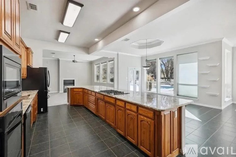 Source URL: https://prod-avail.s3.amazonaws.com/public_images/41503511/listing/3.jpg