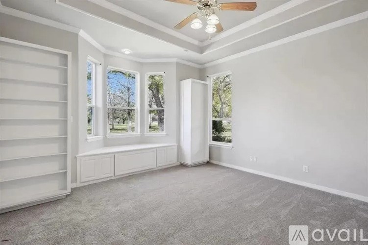 Source URL: https://prod-avail.s3.amazonaws.com/public_images/41503502/listing/7.jpg