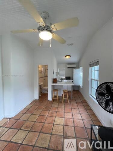 Source URL: https://prod-avail.s3.amazonaws.com/public_images/41503372/listing/GetMedia_(21).jpg