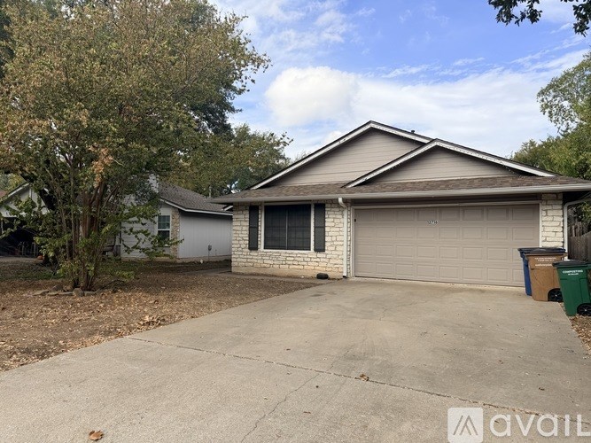 Source URL: https://prod-avail.s3.amazonaws.com/public_images/41503191/listing/IMG_2189_copy.jpg