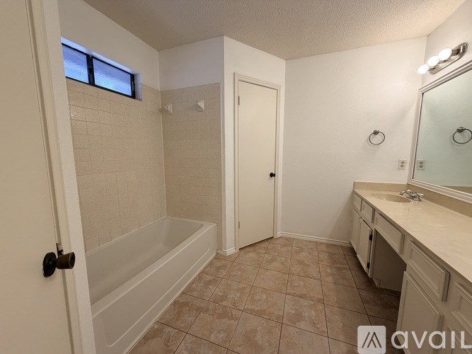 Source URL: https://prod-avail.s3.amazonaws.com/public_images/41503186/listing/IMG_2218_3_copy.jpg