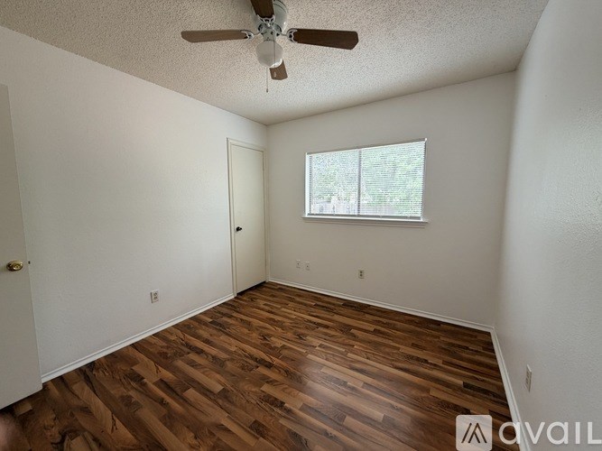 Source URL: https://prod-avail.s3.amazonaws.com/public_images/41503185/listing/IMG_2214_3_copy.jpg