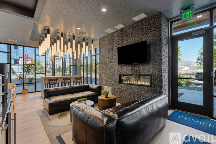 Source URL: https://prod-avail.s3.amazonaws.com/public_images/41503174/listing/Seven_O2_Web-87.jpg