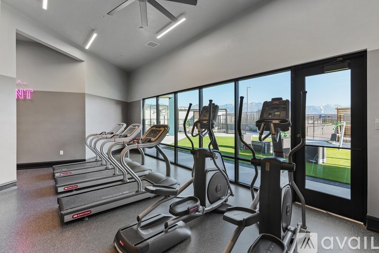 Source URL: https://prod-avail.s3.amazonaws.com/public_images/41503099/listing/Sevenotwmain_10172024_gym_looking_into_windows.jpg