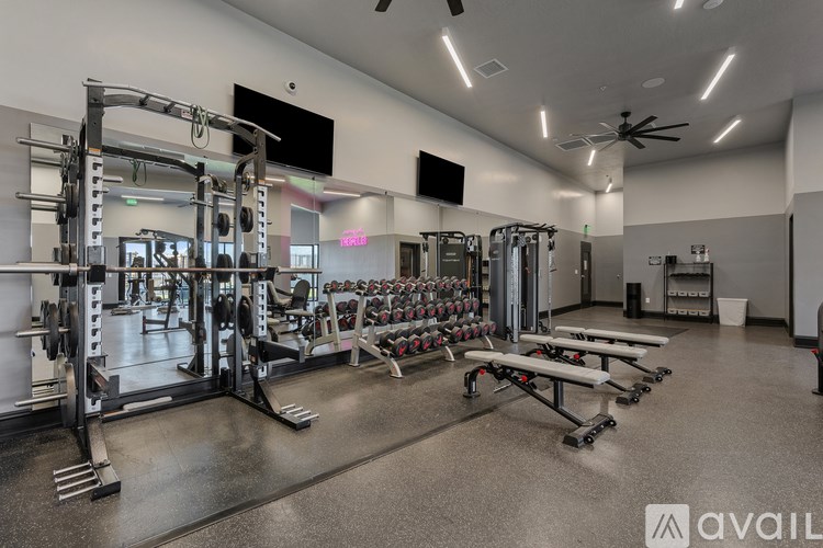 Source URL: https://prod-avail.s3.amazonaws.com/public_images/41503107/listing/Sevenotwmain_10172024_gym_mirrors.jpg