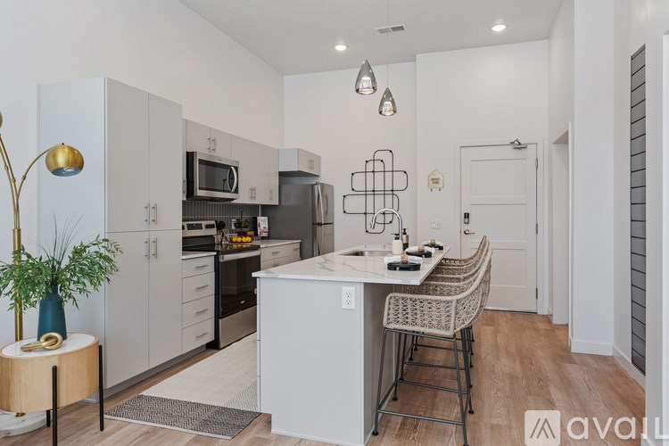 Source URL: https://prod-avail.s3.amazonaws.com/public_images/41503112/listing/Sevenotwmain_10172024_kitchen_left.jpg