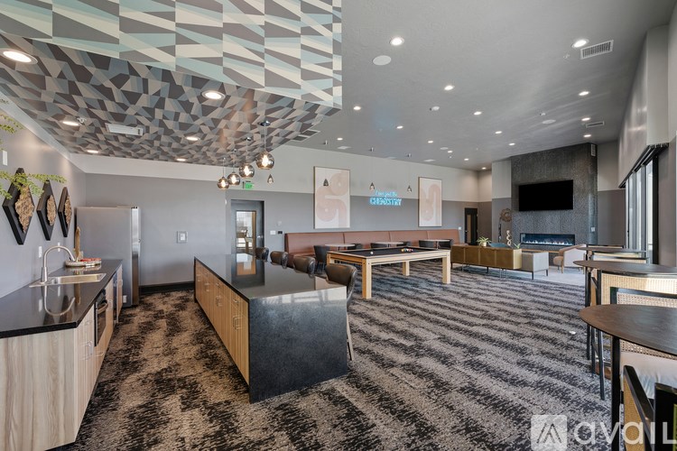 Source URL: https://prod-avail.s3.amazonaws.com/public_images/41503167/listing/Seven_O2_Web-64.jpg