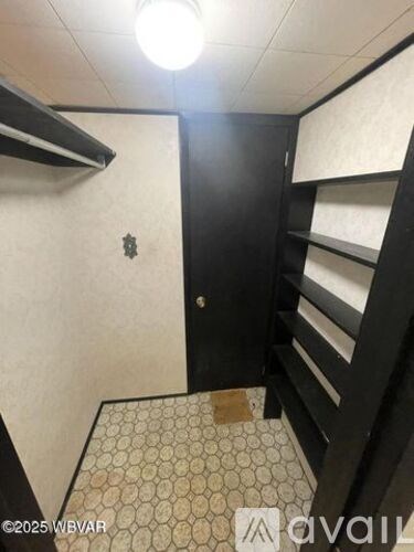 Source URL: https://prod-avail.s3.amazonaws.com/public_images/41502675/listing/20251022162552294347000000-o.jpg