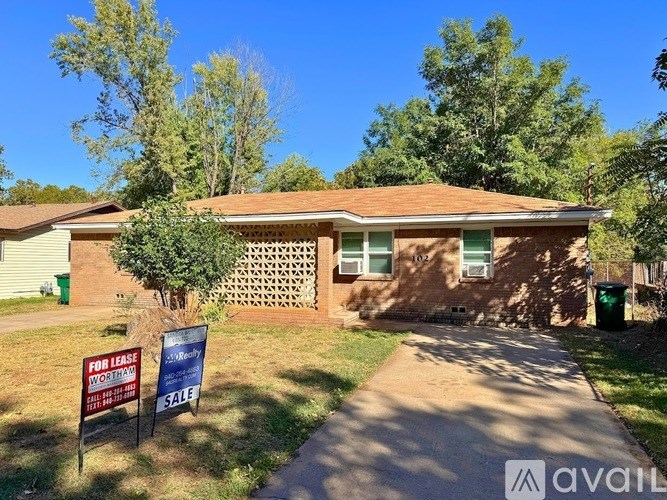 Source URL: https://prod-avail.s3.amazonaws.com/public_images/41502553/listing/1.jpg