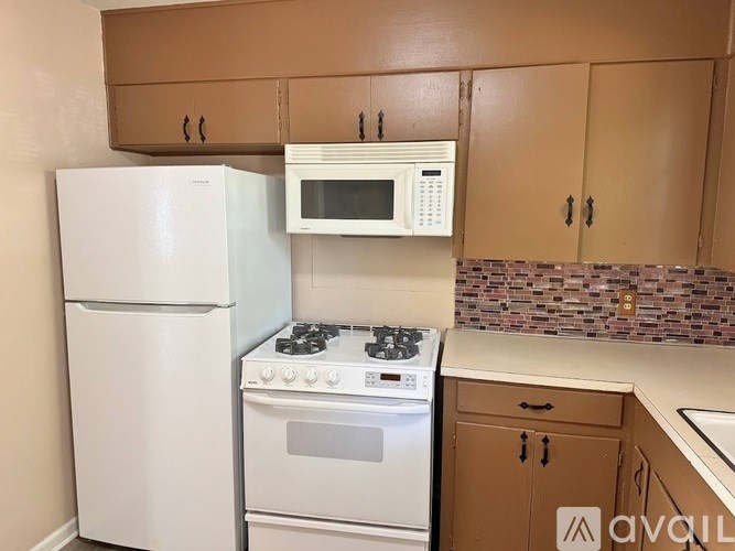 Source URL: https://prod-avail.s3.amazonaws.com/public_images/41502560/listing/6.jpg