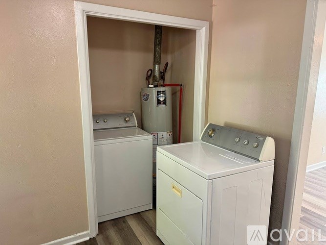 Source URL: https://prod-avail.s3.amazonaws.com/public_images/41502559/listing/7.jpg