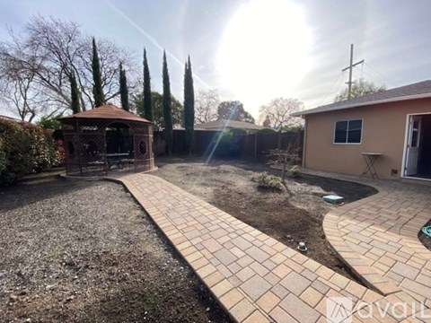 Source URL: https://prod-avail.s3.amazonaws.com/public_images/41502579/listing/IMG_1978.jpeg