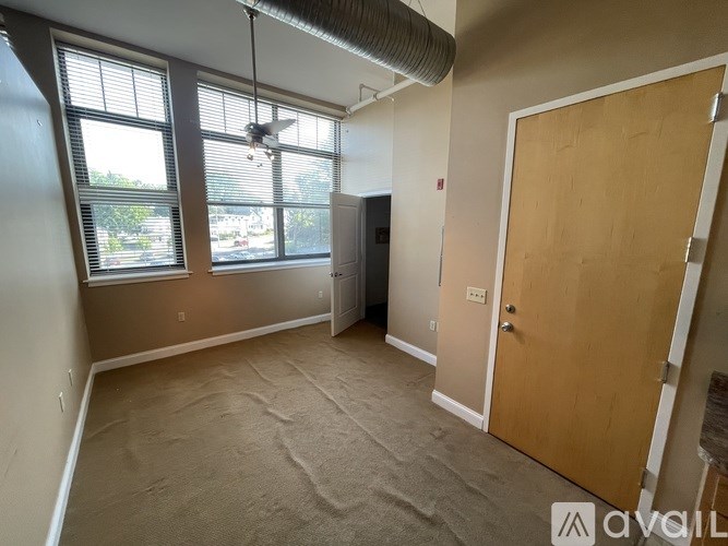 Source URL: https://prod-avail.s3.amazonaws.com/public_images/41502369/listing/IMG_6198.jpeg