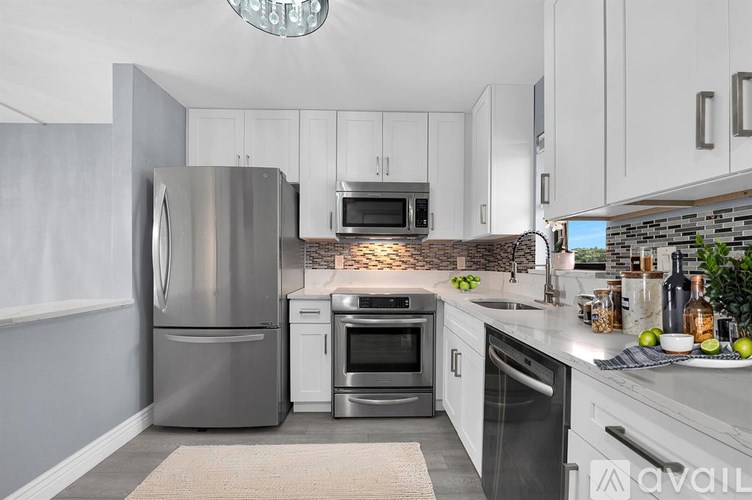 Source URL: https://prod-avail.s3.amazonaws.com/public_images/41502324/listing/final_composition_9ca59561-bb0c-4038-9cb5-1bbc21b24faf.jpeg