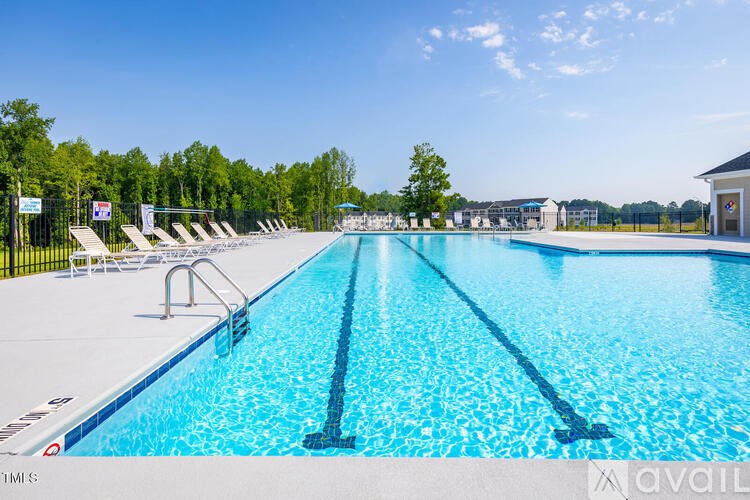 Source URL: https://prod-avail.s3.amazonaws.com/public_images/41501877/listing/community_pool.jpg