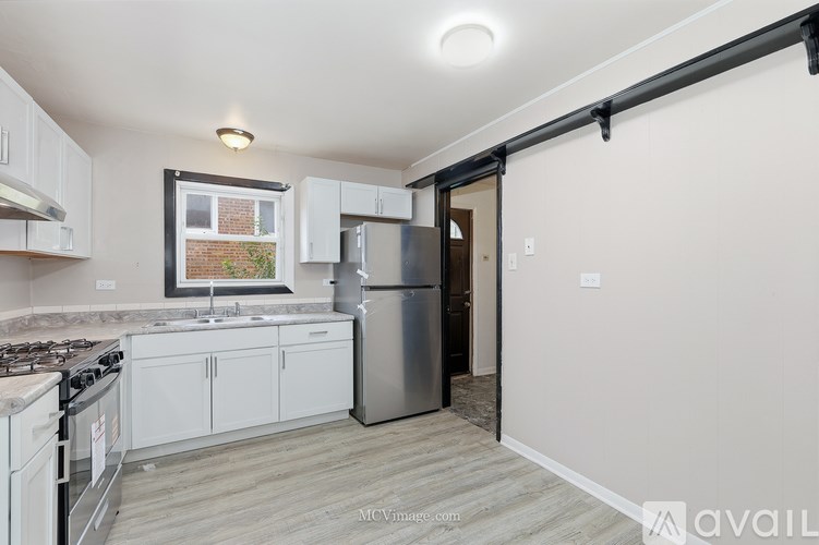 Source URL: https://prod-avail.s3.amazonaws.com/public_images/41501746/listing/007-14616KimbarkAvenue-Dolton-IL-60419-FULL.jpg