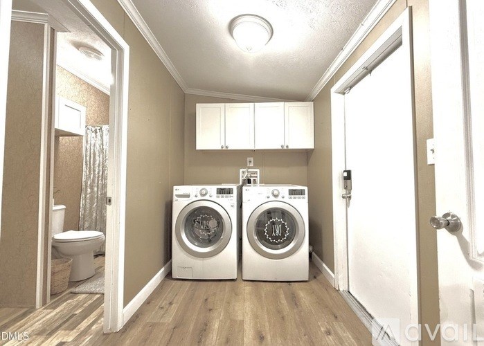 Source URL: https://prod-avail.s3.amazonaws.com/public_images/41501829/listing/IMG_1577.jpg