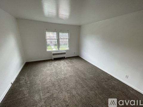 Source URL: https://prod-avail.s3.amazonaws.com/public_images/41501609/listing/IMG_8967.jpeg