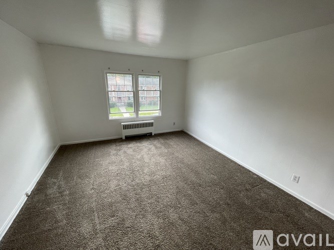 Source URL: https://prod-avail.s3.amazonaws.com/public_images/41501536/listing/IMG_8967.jpeg