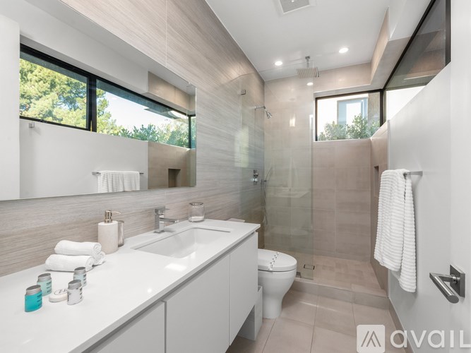 Source URL: https://prod-avail.s3.amazonaws.com/public_images/41501546/listing/27.jpg