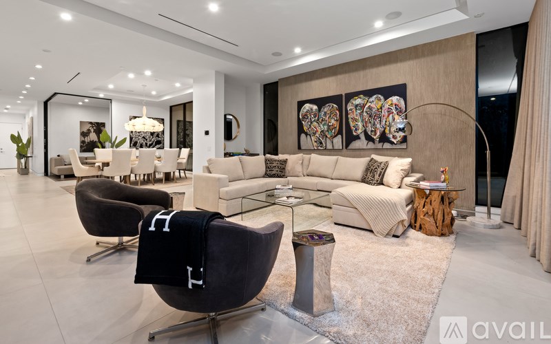 Source URL: https://prod-avail.s3.amazonaws.com/public_images/41501516/listing/7.jpg