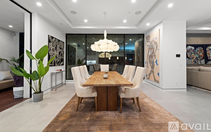 Source URL: https://prod-avail.s3.amazonaws.com/public_images/41501520/listing/10.jpg