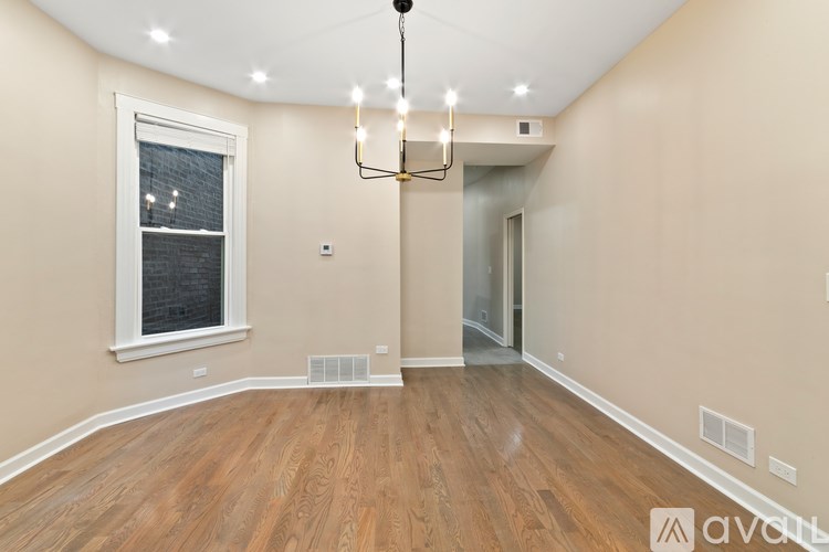 Source URL: https://prod-avail.s3.amazonaws.com/public_images/41501276/listing/17610780022-IMG_2201.jpg