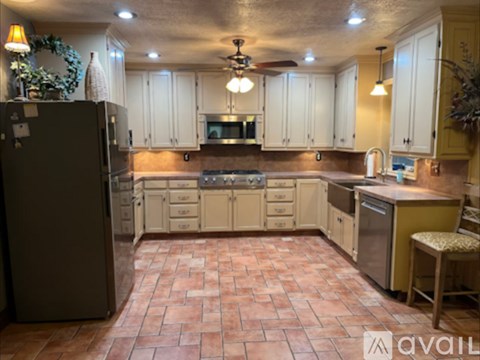 Source URL: https://prod-avail.s3.amazonaws.com/public_images/41500903/listing/IMG_0515.png