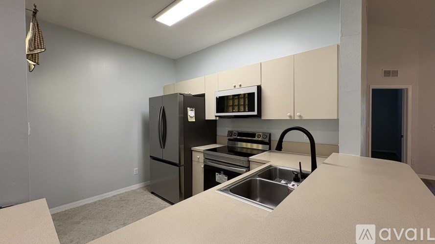 Source URL: https://prod-avail.s3.amazonaws.com/public_images/41503763/listing/IMG_4388.jpeg