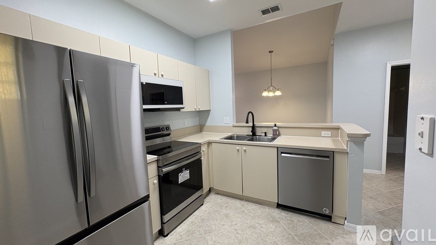 Source URL: https://prod-avail.s3.amazonaws.com/public_images/41503764/listing/IMG_4387.jpeg