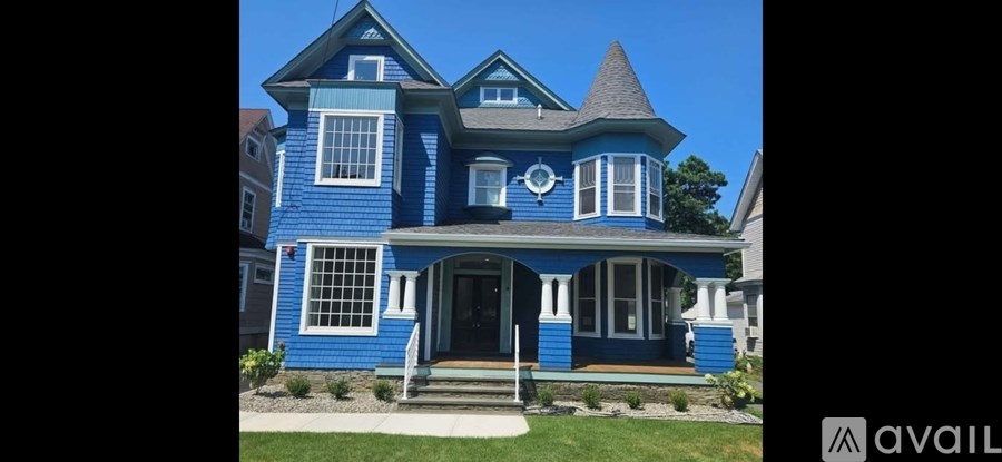 Source URL: https://prod-avail.s3.amazonaws.com/public_images/41500547/listing/1000025747.jpg