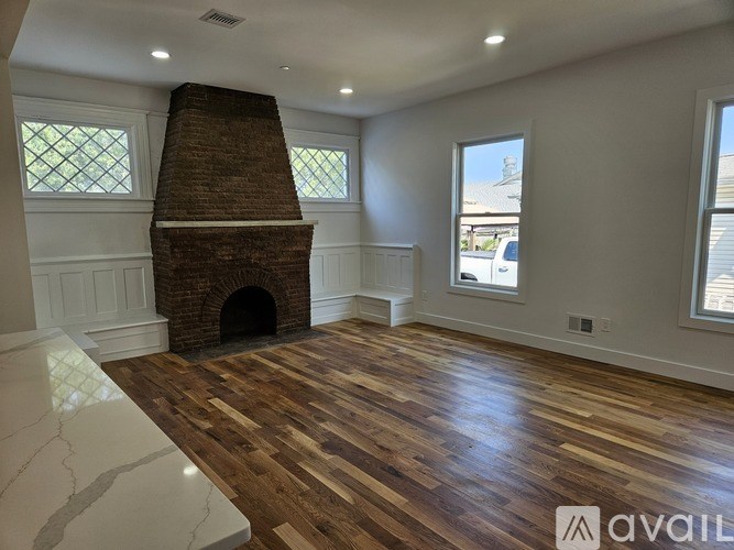 Source URL: https://prod-avail.s3.amazonaws.com/public_images/41500577/listing/1000010727.jpg