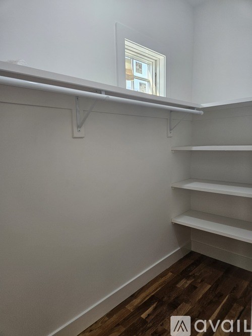 Source URL: https://prod-avail.s3.amazonaws.com/public_images/41500581/listing/1000010710.jpg